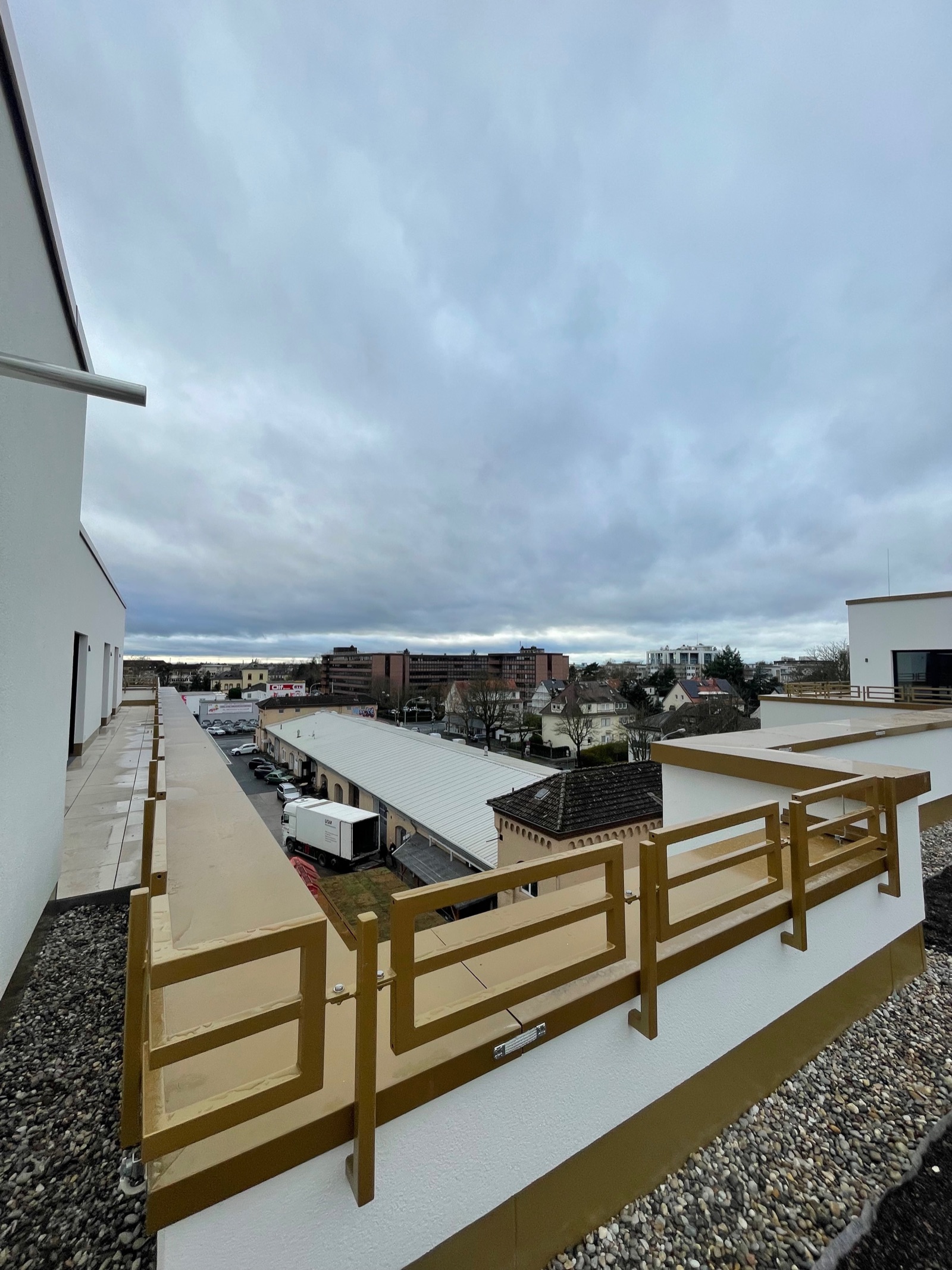 Dachterrasse — Stadtpanorama